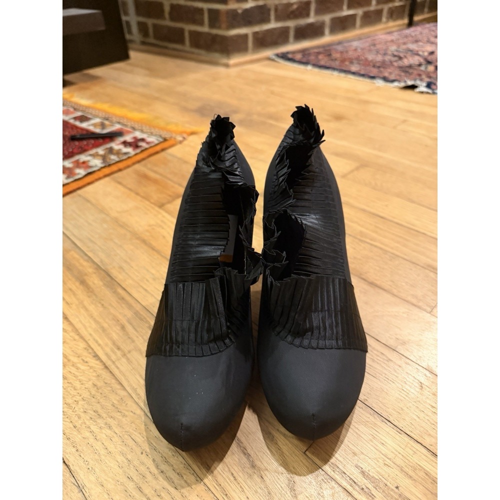 Poetic Licence Black Pleated Stiletto Pump Slip On Women's EU 38.5 Synthetic - Picture 2 of 6